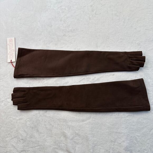 Clyde Tipless Moonlight Gloves Distressed Mink Lambskin Silk Lined Size 7  $342